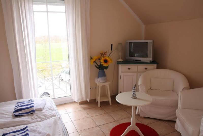 Hotel Garni Auszeit Boltenhagen  Esterno foto